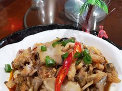 -东来菜馆•手抓海鲜家常菜•海鲜锅贴(鸽子窝店)