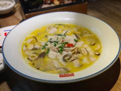 QQ酸汤鱼-蜜桃餐厅·江浙融合菜(荟聚购物中心店)
