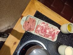 -釜御山海鲜烤肉火锅自助(新城市中心店)