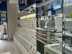 -诺柯视眼镜-蔡司依视路官方工厂店(淞南一店)