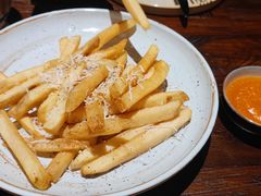 帕尔马芝士薯条-Brut Eatery悦璞食堂(建国东路店)