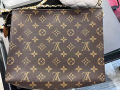 -小飞侠奢侈品回收 寄卖 养护(宝山宝龙广场店)