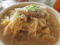 酸菜汆白肉-食家鸽园
