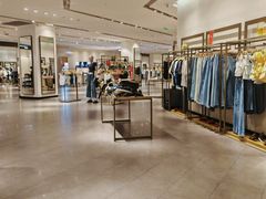 -URBAN REVIVO(佛山南海万达广场店)