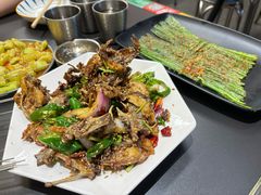 -许哥东北烧烤·铁丳烤串·宫后夹肉(繁花中心店)