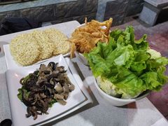 -墨脱石锅椰子鸡•香草鸭•东山羊(大东海店)