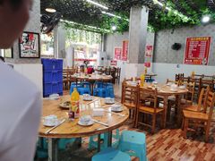 大堂-一品红烧鸭特色川菜(三岔湖店)