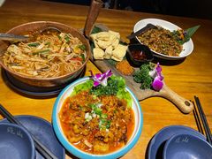 -觅山云南菜(泊富ICITY店)