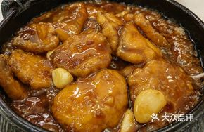Braised Salmon with Sauce