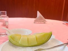 餐前水果-小洋房•海鲜火锅酒楼(华林路店)