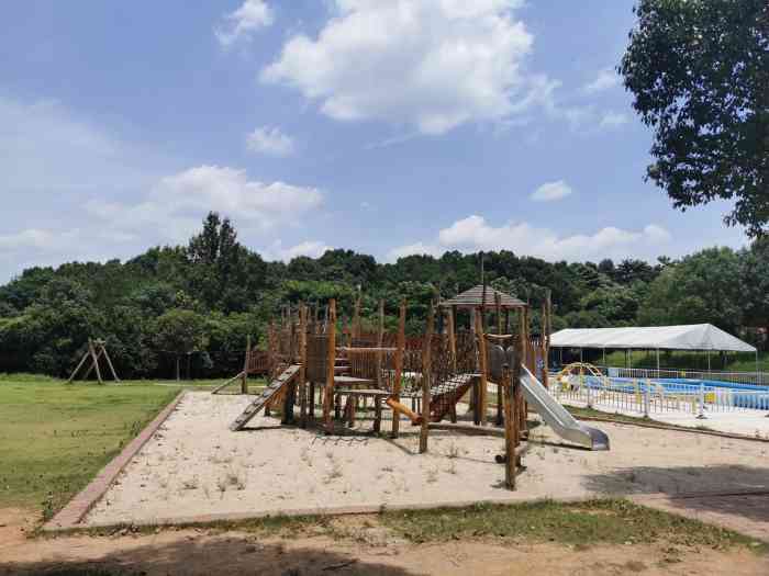 小顽国亲子乐园-"还行 适合带孩子去 环境优雅 绿化."-大众点评移动版