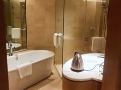 -上海佘山世茂艾美酒店