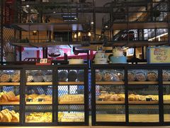 面包甜点陈列柜-法贝滋动物奶油蛋糕(广益哥伦布店)