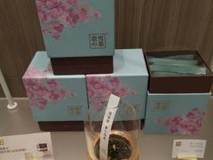 零售区-奈雪的茶(市百一店)