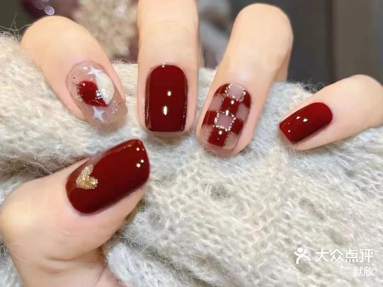 新年美甲红色系 #红色美甲 #人气美甲-大众点评