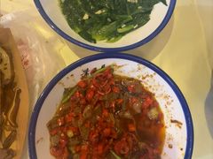 -霄汉牛三鲜湖北砂锅菜(万松园2店)