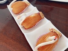 天鹅榴莲酥-北部湾鼎盛茶楼(银滩店)