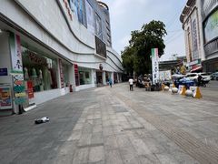 -广州白马服装市场