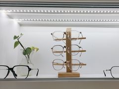 -翰佐蔡司小乐圆·依视路星趣控·暴龙眼镜折扣店