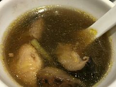 香菇老鸡汤-鹿港小镇(金虹桥国际中心店)