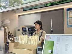 -喜茶(上海淮海中路渔阳里店)