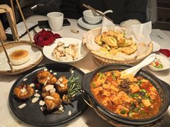 -初蓉丨遇见新川菜(亲贤街荣耀店)