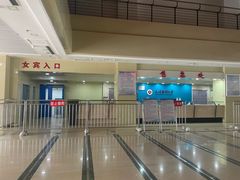 -医科大学游泳馆