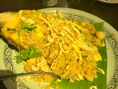 菠萝焗海鲜饭-大头虾越式风味餐厅(光明广场店)