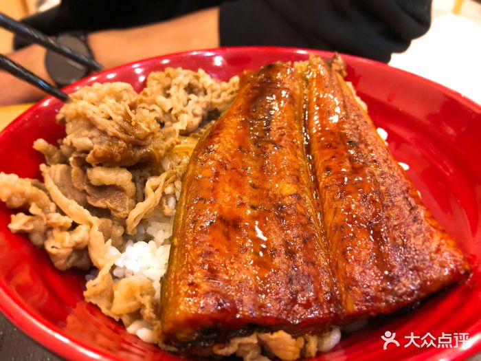 食其家(日月光中心广场店)鳗鱼牛肉双拼饭套餐图片