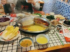 -山悦里 山野·鲜火锅(罗斯福广场店)