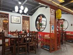 -乡土黄·鲜牛肉火锅·小龙虾(兴业街店)
