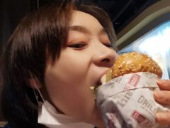 -The Habit Burger Grill 哈比特汉堡(复兴soho店)