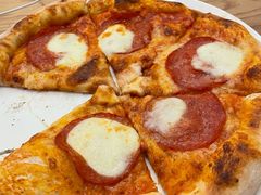 大眼肉披萨-城市大道红炉披萨烘焙坊