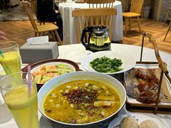 -香山湖家家宴(中山陵店)