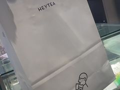 -喜茶(北京华贸购物中心店)