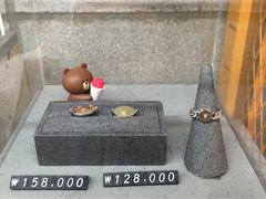 -line friends(明洞旗舰店)