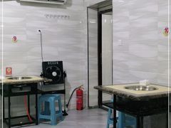 大堂-石灰市毛记烧鸡公(解放碑店)