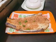 -威记烧嘢·南宁烧烤·超级生牛(绿地店)