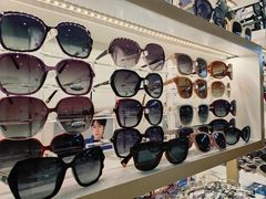 -新视达眼镜店·蔡司·依视路(名镜苑店)