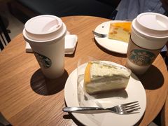 -星巴克(静安嘉里中心B2店)