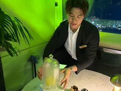 -OZONE 顶楼酒吧(香港丽思卡尔顿酒店)