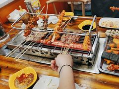 -哈尔滨小酒馆·鲜肉现穿自助烧烤(康新花园店)