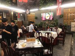 大堂-蔼若春.传承三十年云南菜(金碧公园店)