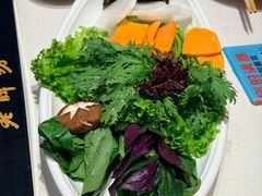-老牌坊云南鱼豆花火锅(哈西万达店)