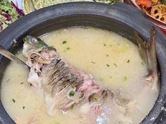 -土砂锅生态山庄·非遗砂锅雅鱼