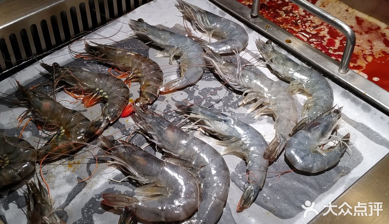 这家欢乐牧场自助餐厅位于金谊广场商场4楼