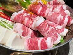 沙嗲肥牛豆腐金针菇煲-留半山·香港食堂(啦啦宝都店)
