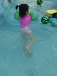 -鱼乐贝贝婴幼儿水育馆(京洲南街店)