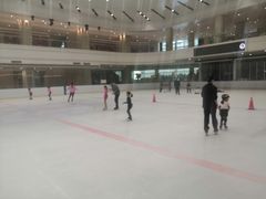 -陈露国际冰上中心(天津嘉里汇店)