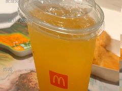 甜品站阳光橙麦炫酷-麦当劳(宝山大厦店)